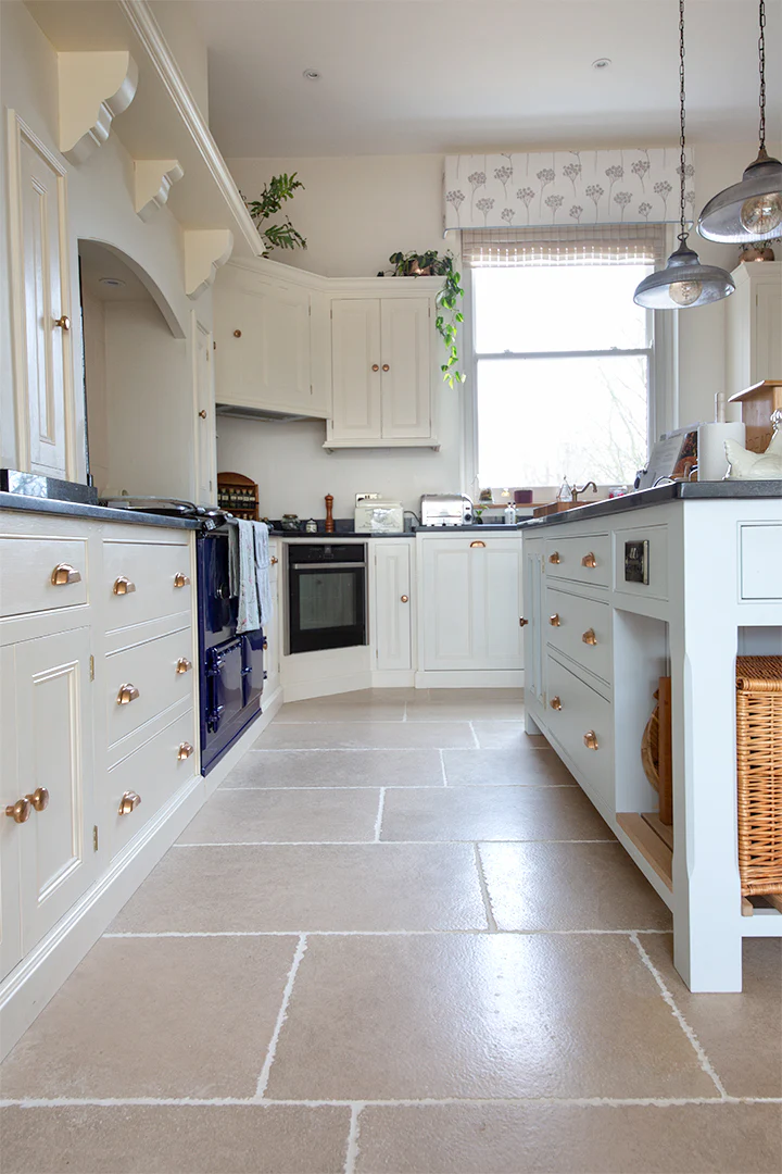 Allier Rustique French Limestone Tiles - Image 4