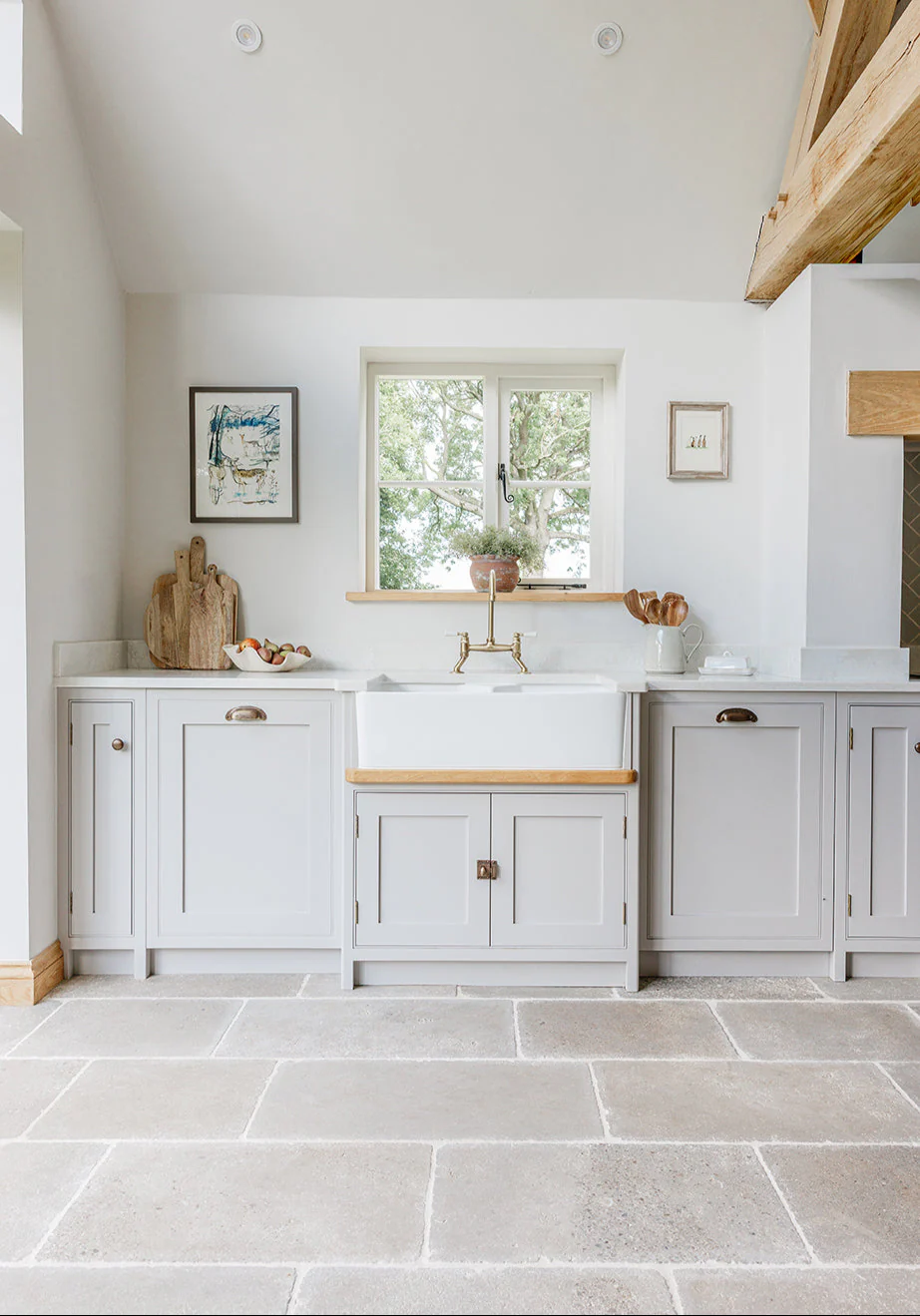 Clermont Gris® Aged Tumbled Limestone Tiles - Image 7