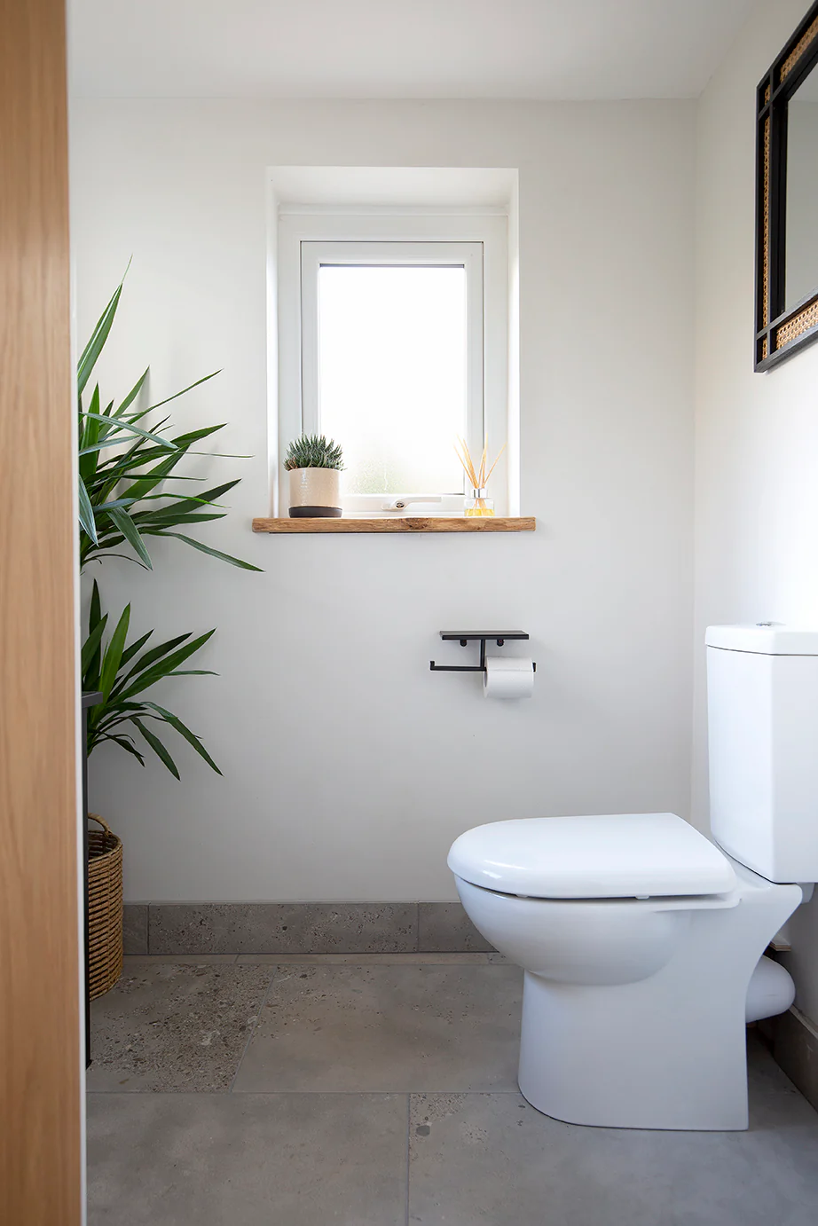 Clermont Gris® Brushed Limestone Tiles - Image 6