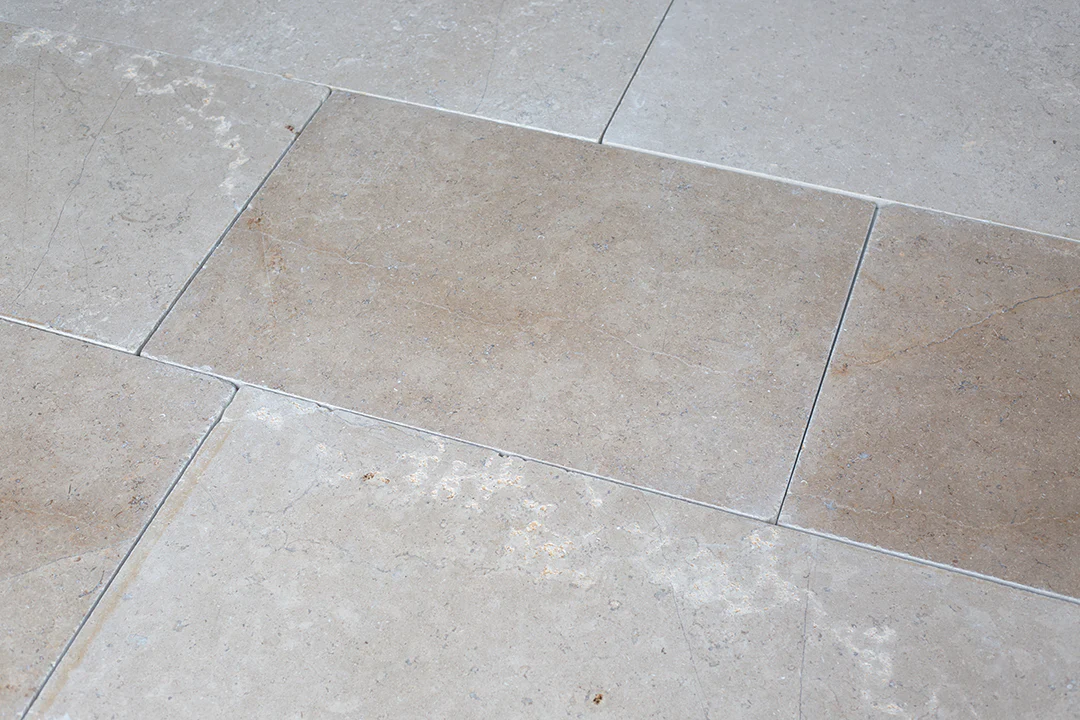 Dijon Blend Tumbled Limestone Tiles - Image 13