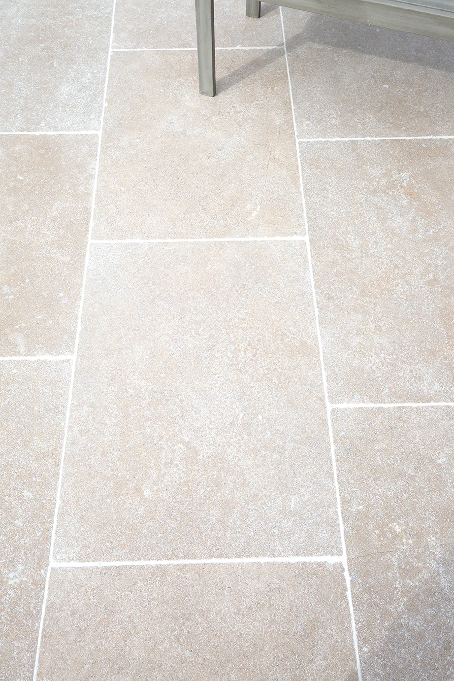 Dijon Seasoned Limestone Paving - Image 7