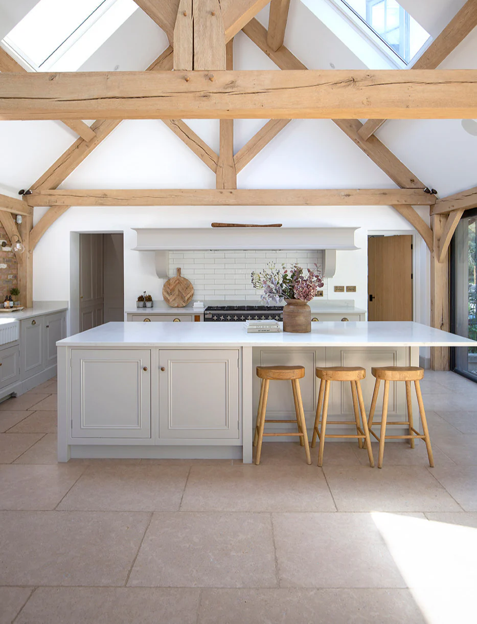 Dijon Tumbled Limestone Tiles - Image 10