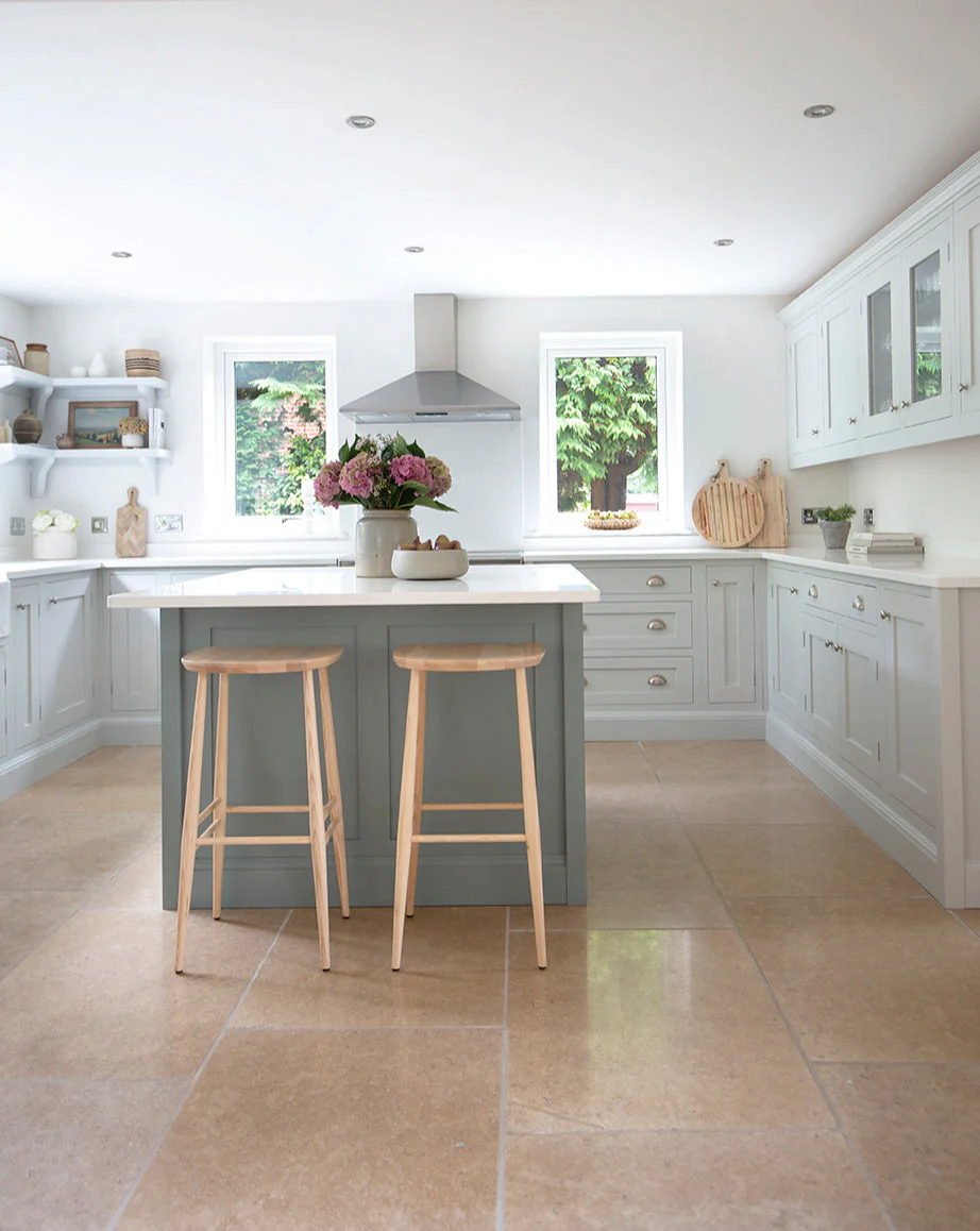 Dijon Tumbled Limestone Tiles - Image 13