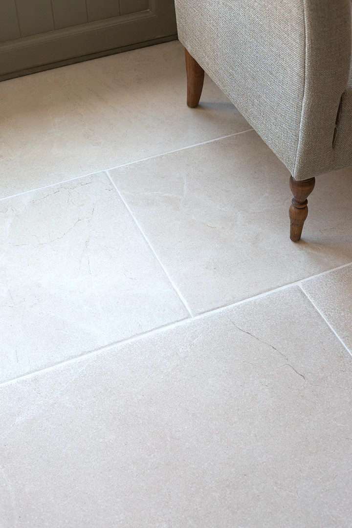 Dorchester Aged White Stone Effect Porcelain Tiles - Image 13
