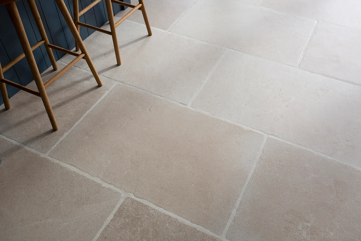 Dorchester Aged White Stone Effect Porcelain Tiles - Image 18