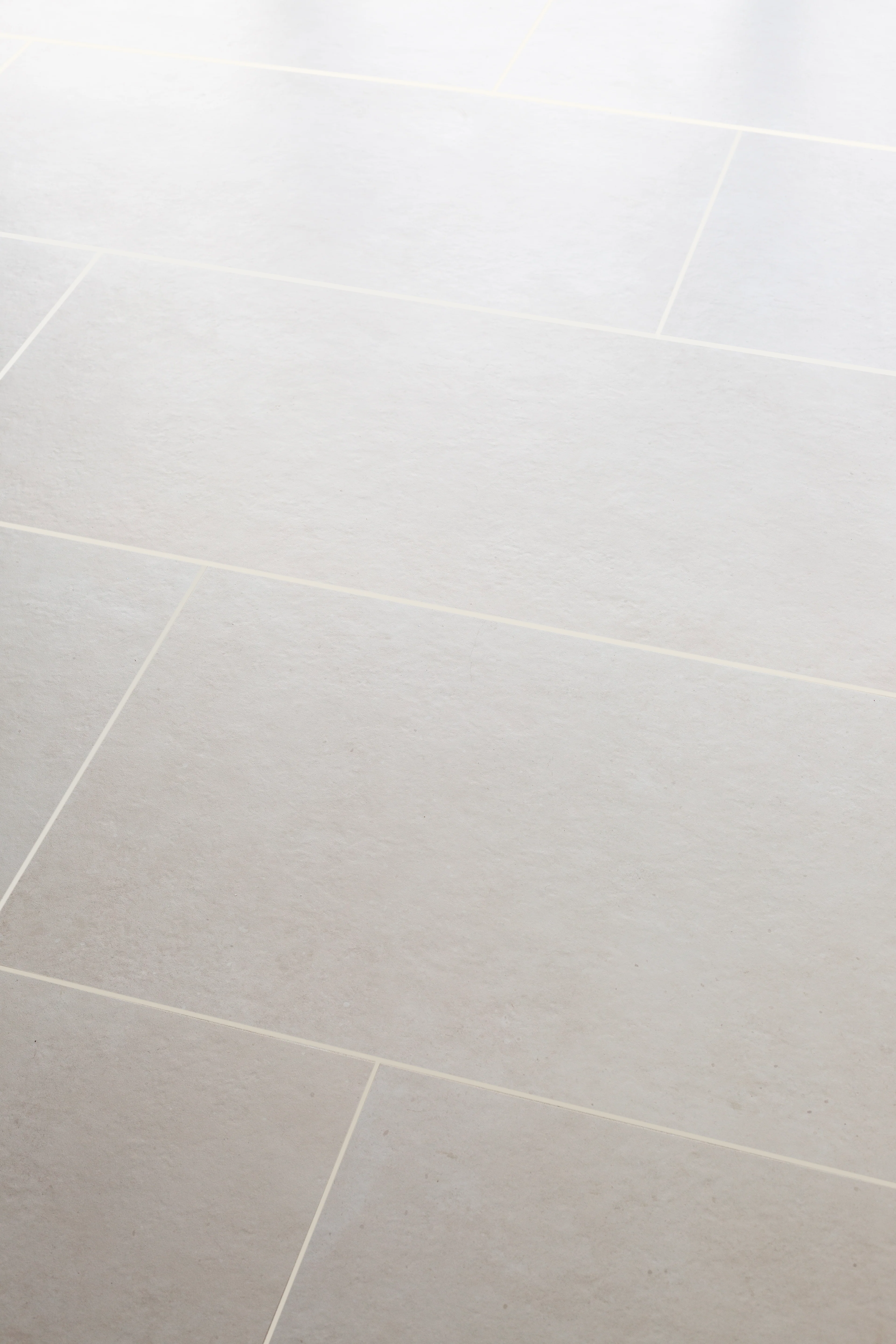 Frome White Stone Effect Porcelain Tiles - Image 7