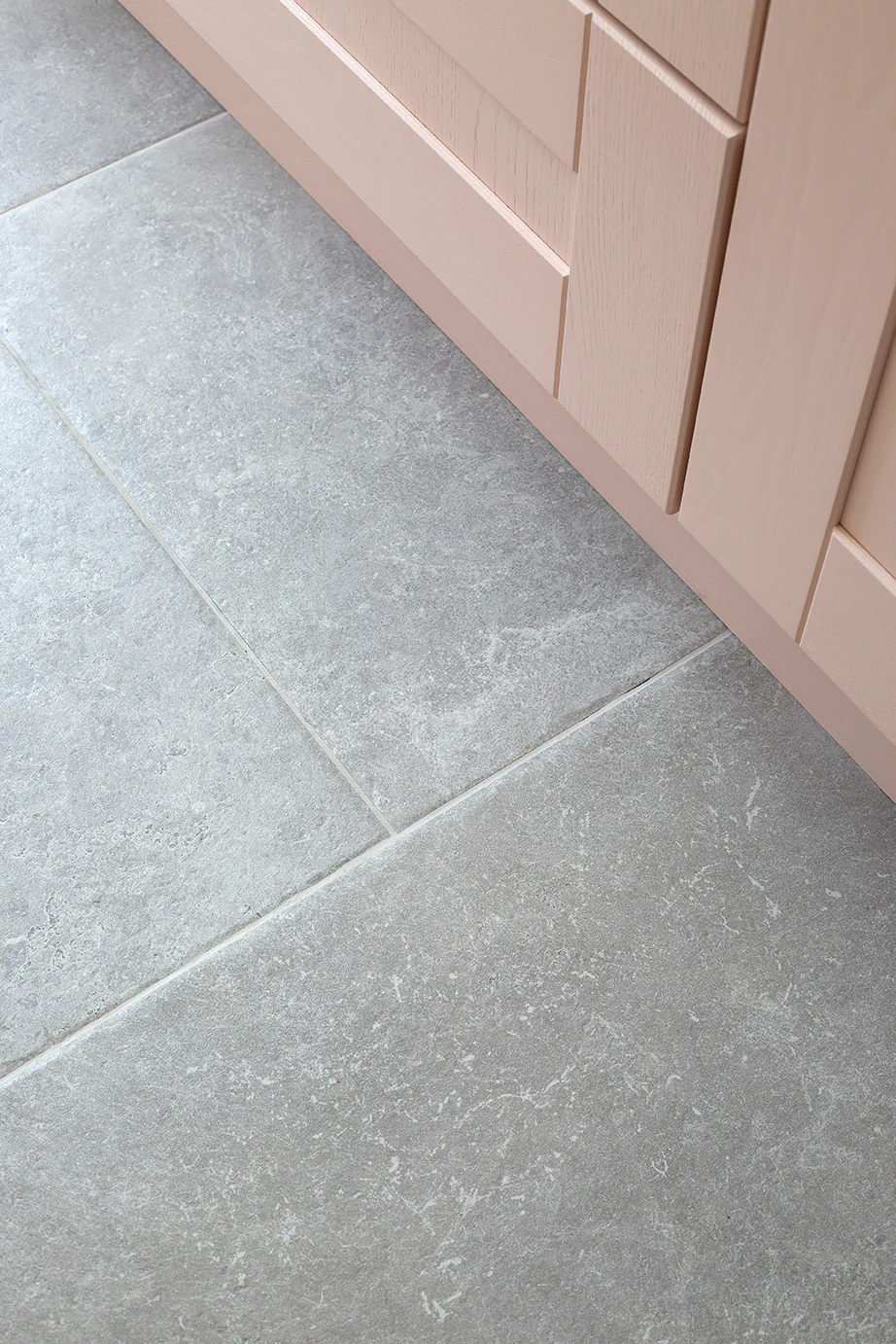Hambleton Grey Textured Stone Effect Porcelain - Image 5