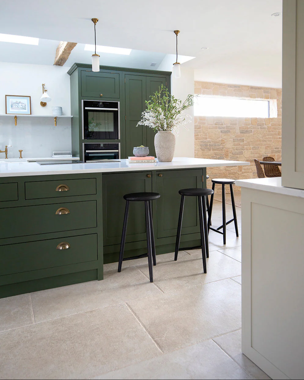 Hambleton Ivory Textured Stone Effect Porcelain - Image 9