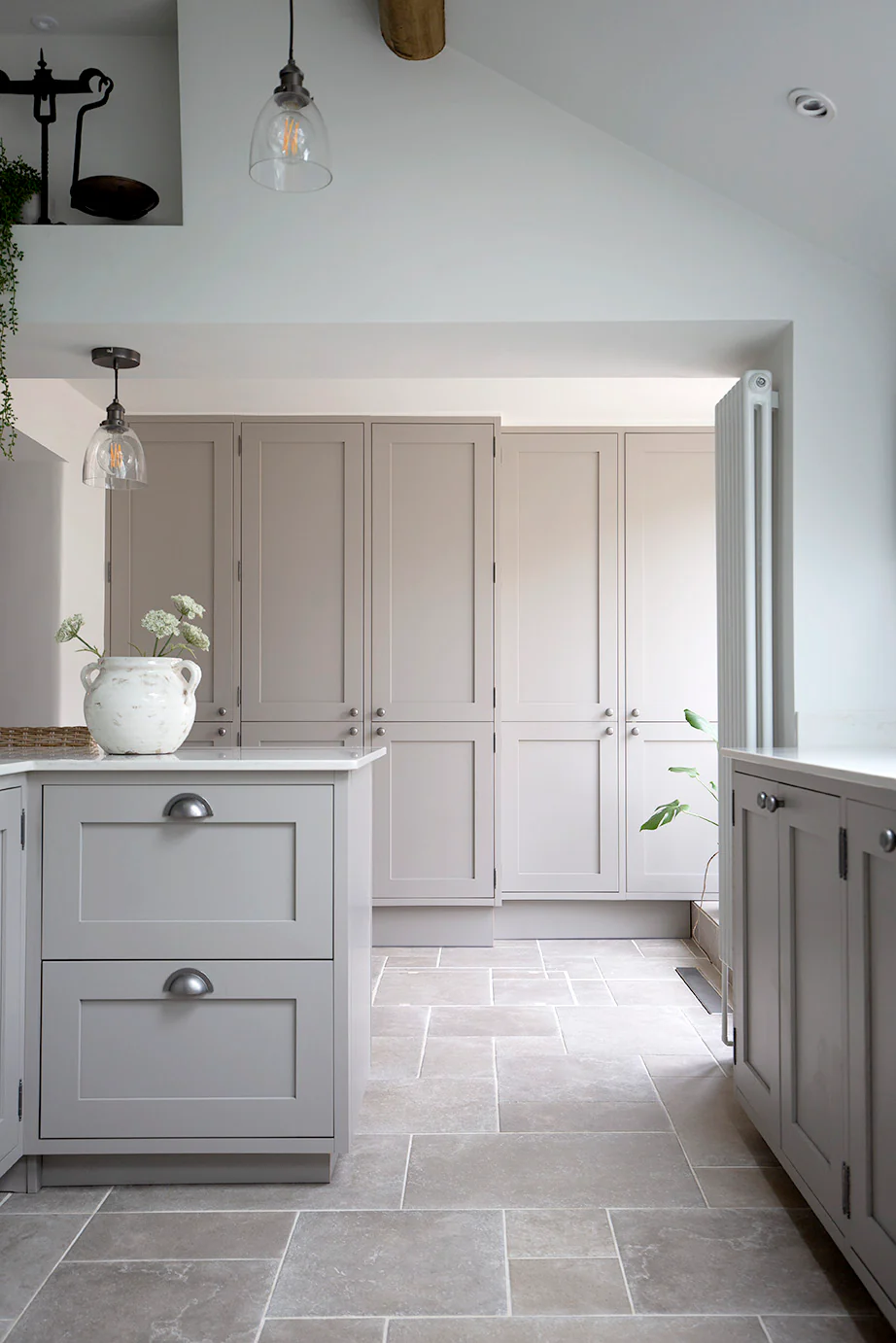 Hambleton Taupe Smooth Stone Effect Porcelain - Image 3