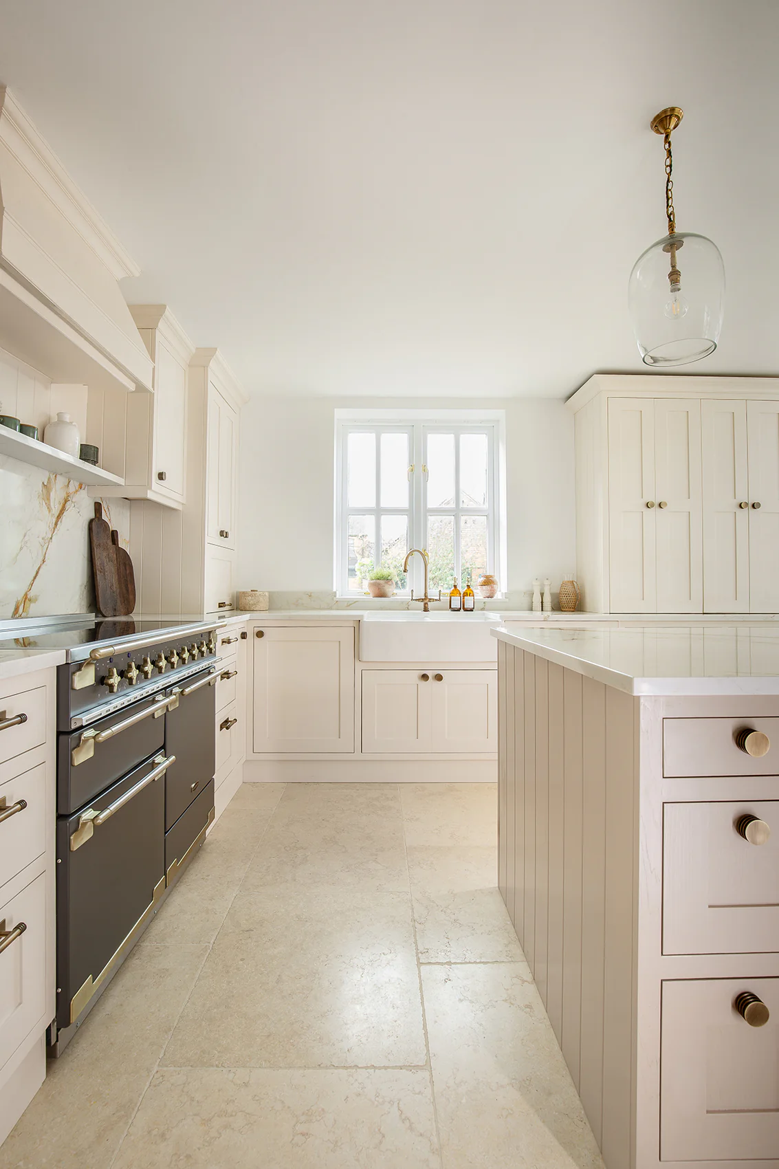 Monte Carlo Tumbled Limestone Tiles - Image 7