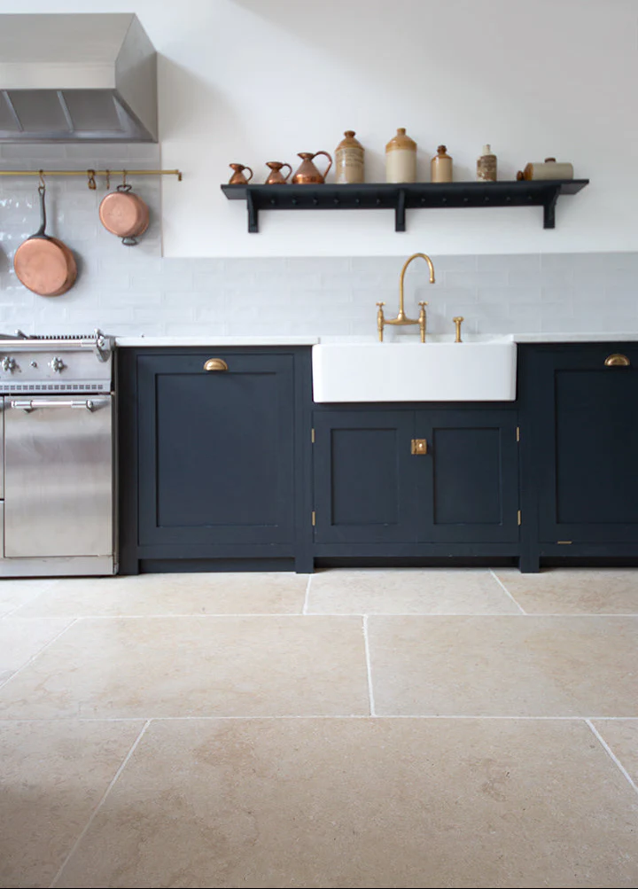 Monte Carlo Tumbled Limestone Tiles - Image 9