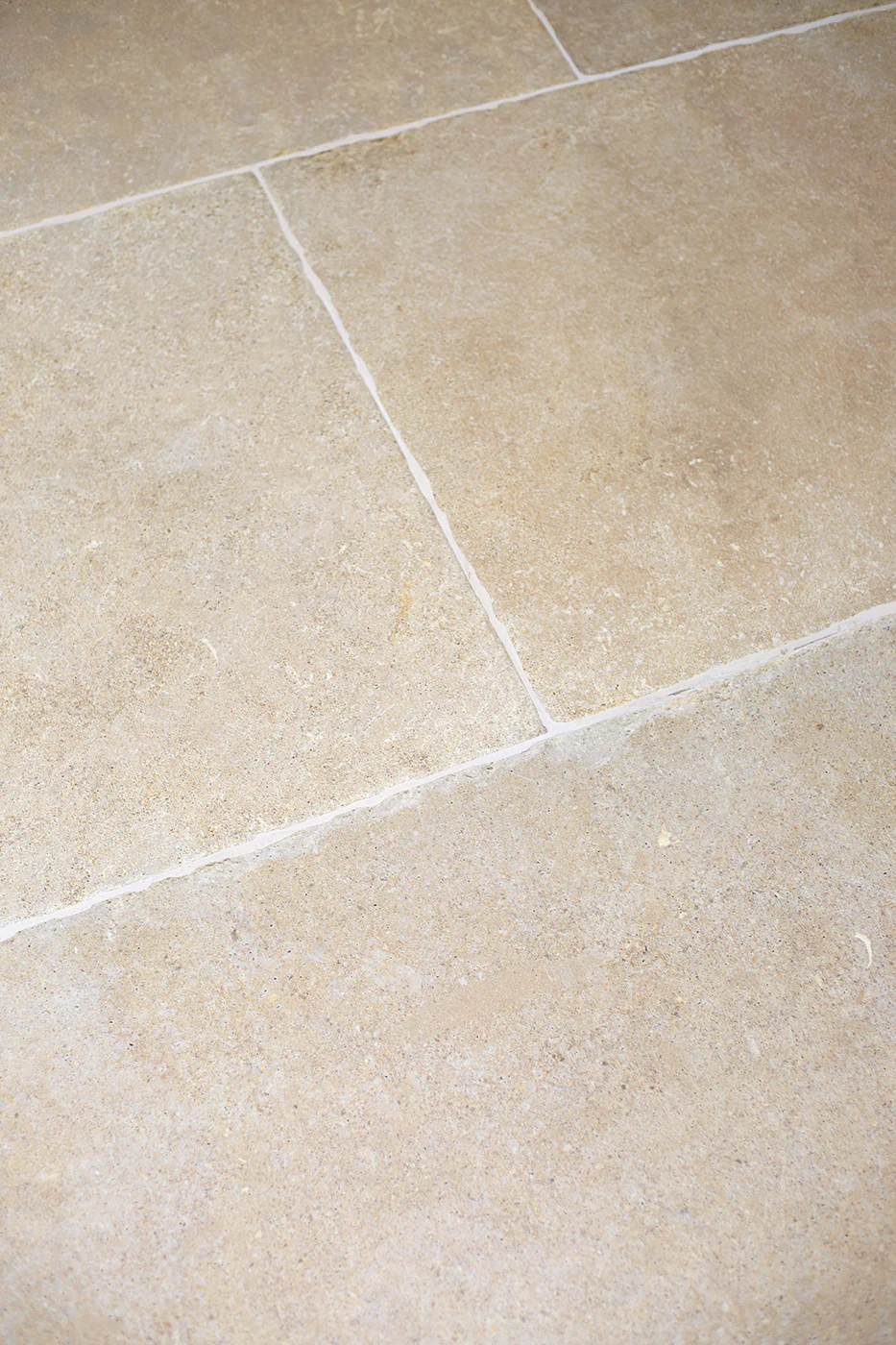 Montpellier Sable Tumbled Effect Porcelain Tiles - Image 9