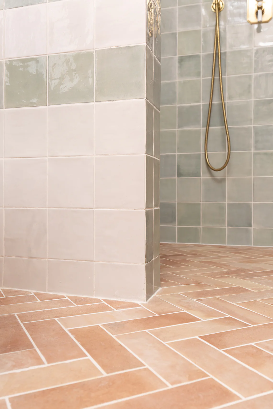 Pastello® Seashell Gloss Square Tiles - Image 5