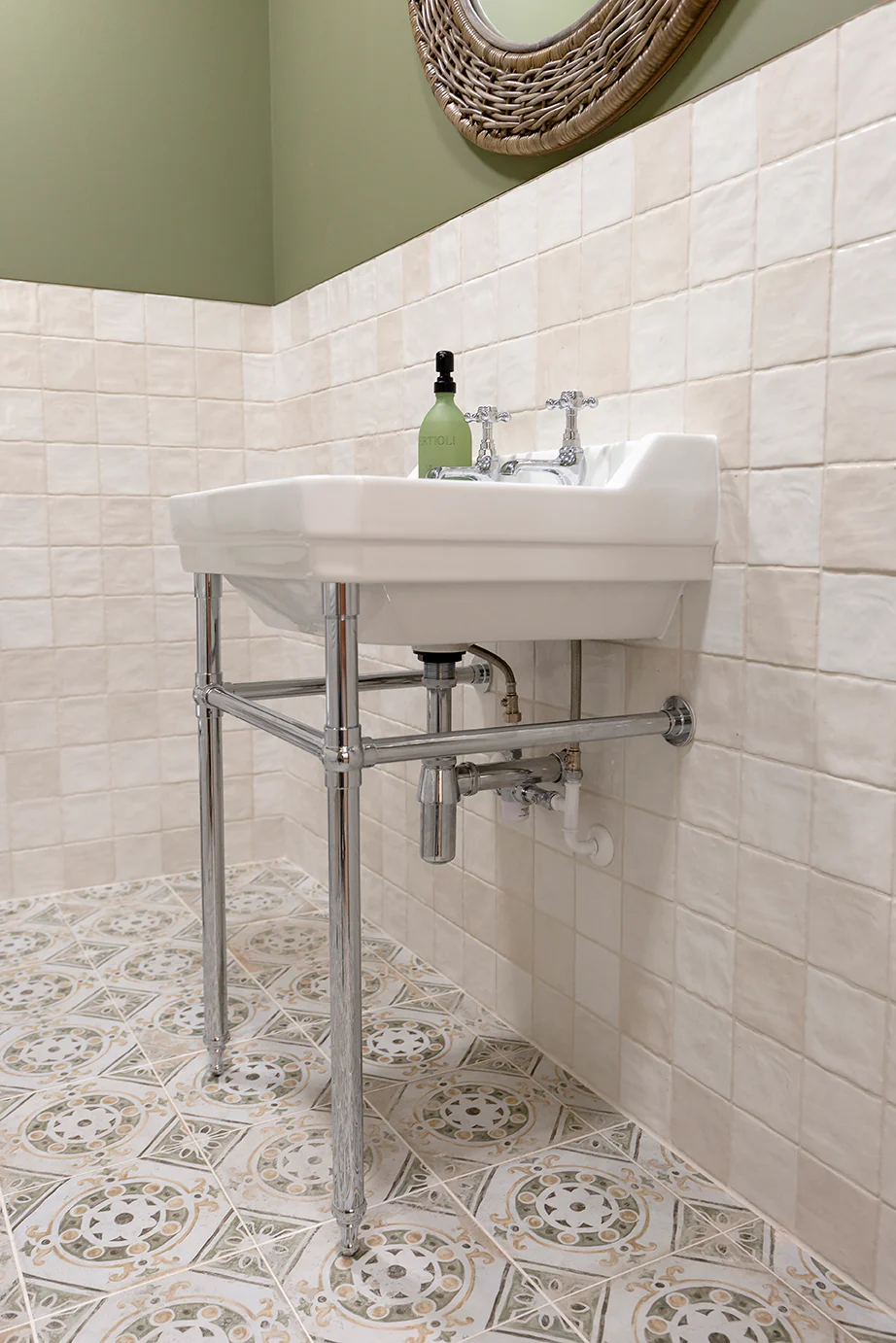 Santa Fe Patterned Ceramic Tiles - Image 3