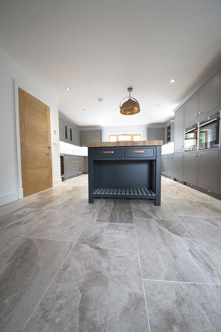 Silver Cloud Brushed Limestone Tiles - Image 5