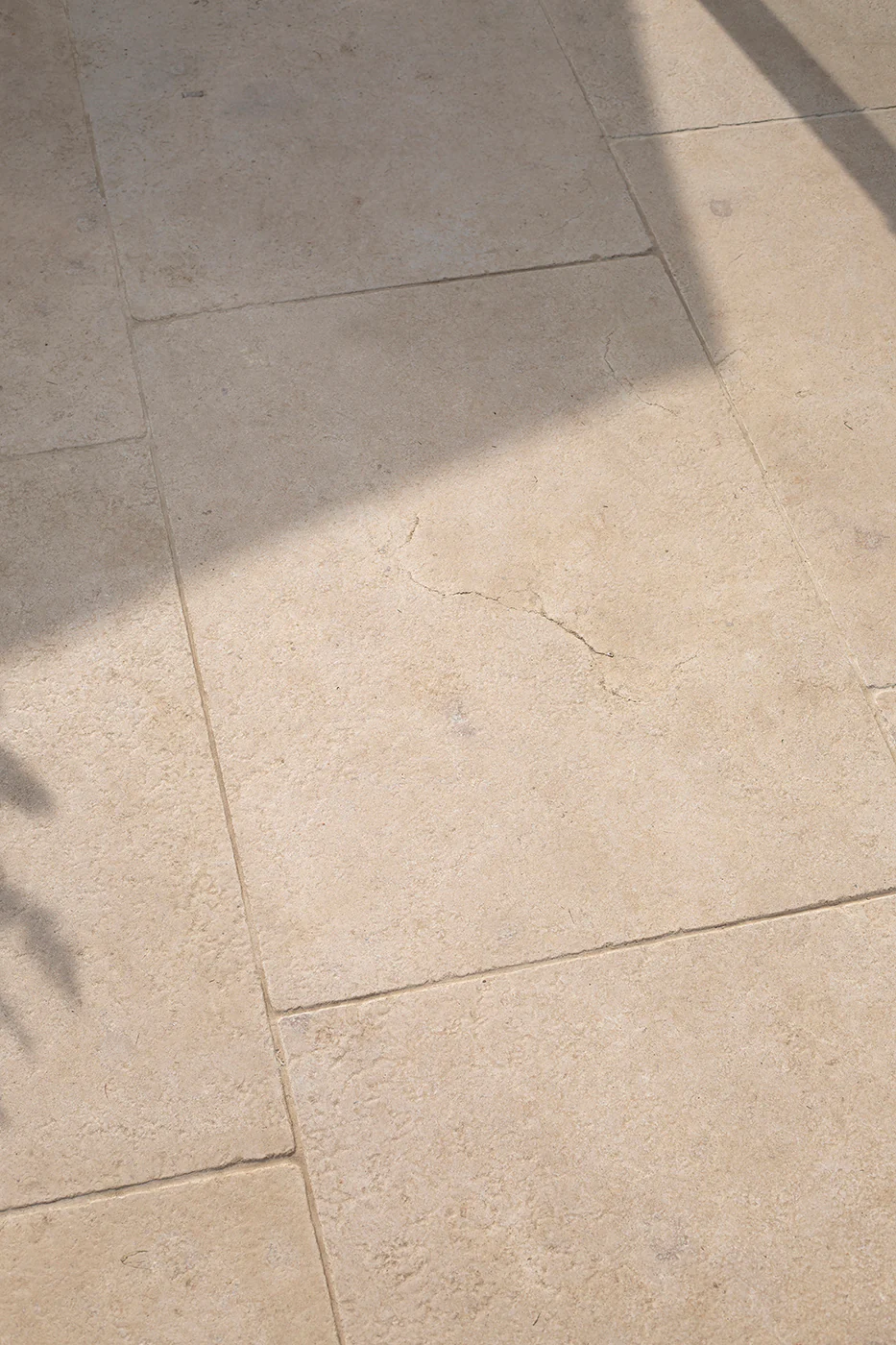 Tuscany Seasoned Limestone Pavers - Image 18