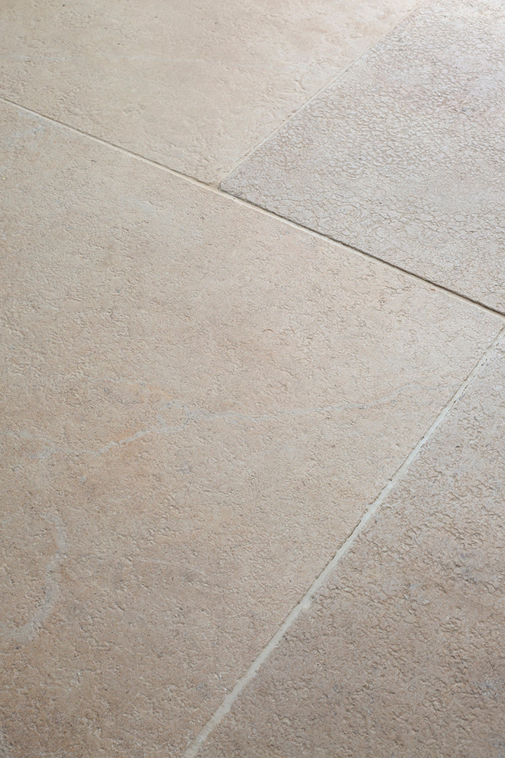 Tuscany Seasoned Limestone Tiles - Image 10
