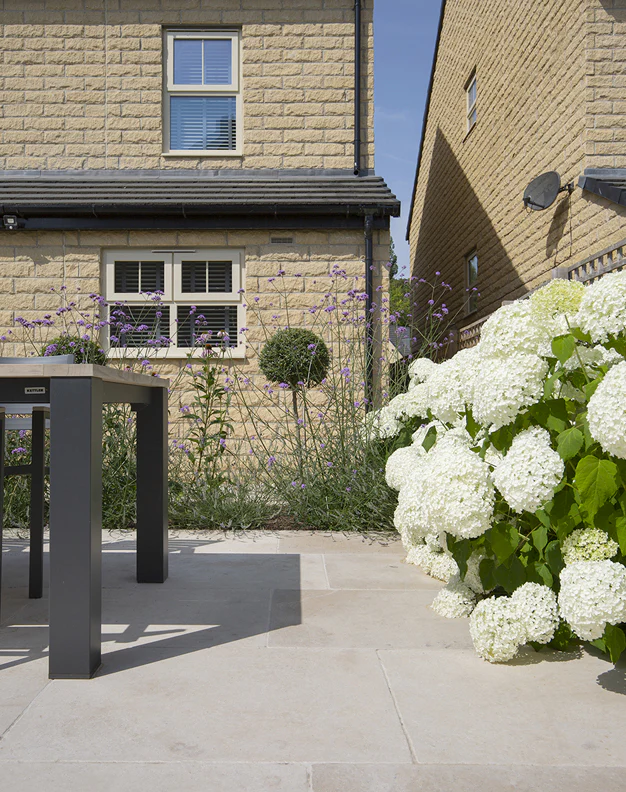 Tuscany Tumbled Limestone Paving - Image 4