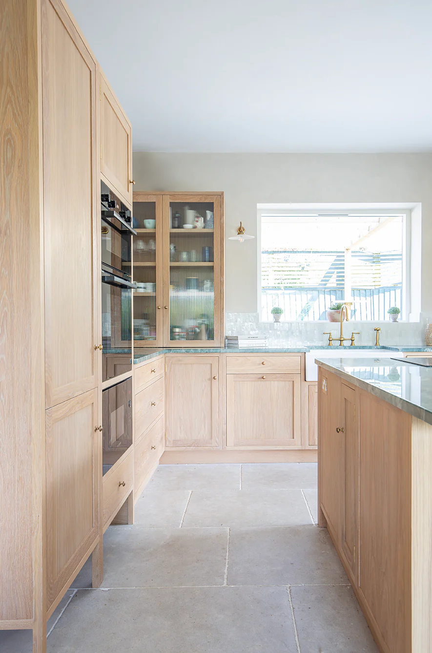 Versailles Softly Aged Limestone Tiles - Image 13