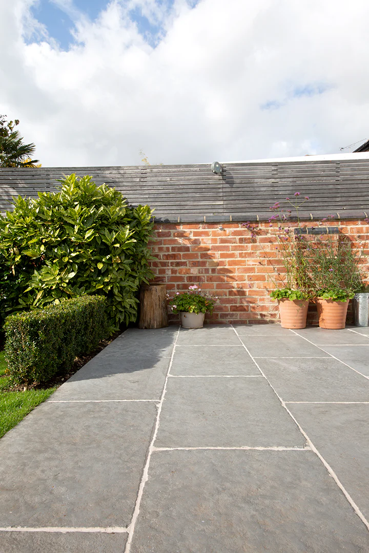 Worn Grey Antiqued Limestone Paving - Image 3