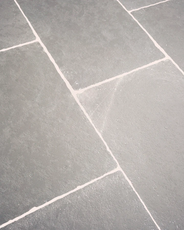 Worn Grey Antiqued Limestone Paving - Image 4